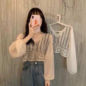 Áo croptop hoa đan