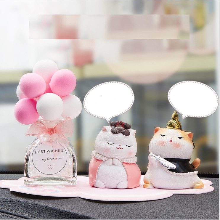 Bộ decor mèo hoàng cung trang trí taplo ô tô, phụ kiện xe hơi sáng tạo, hoặc để bàn làm việc có tặng kèm sáp thơm