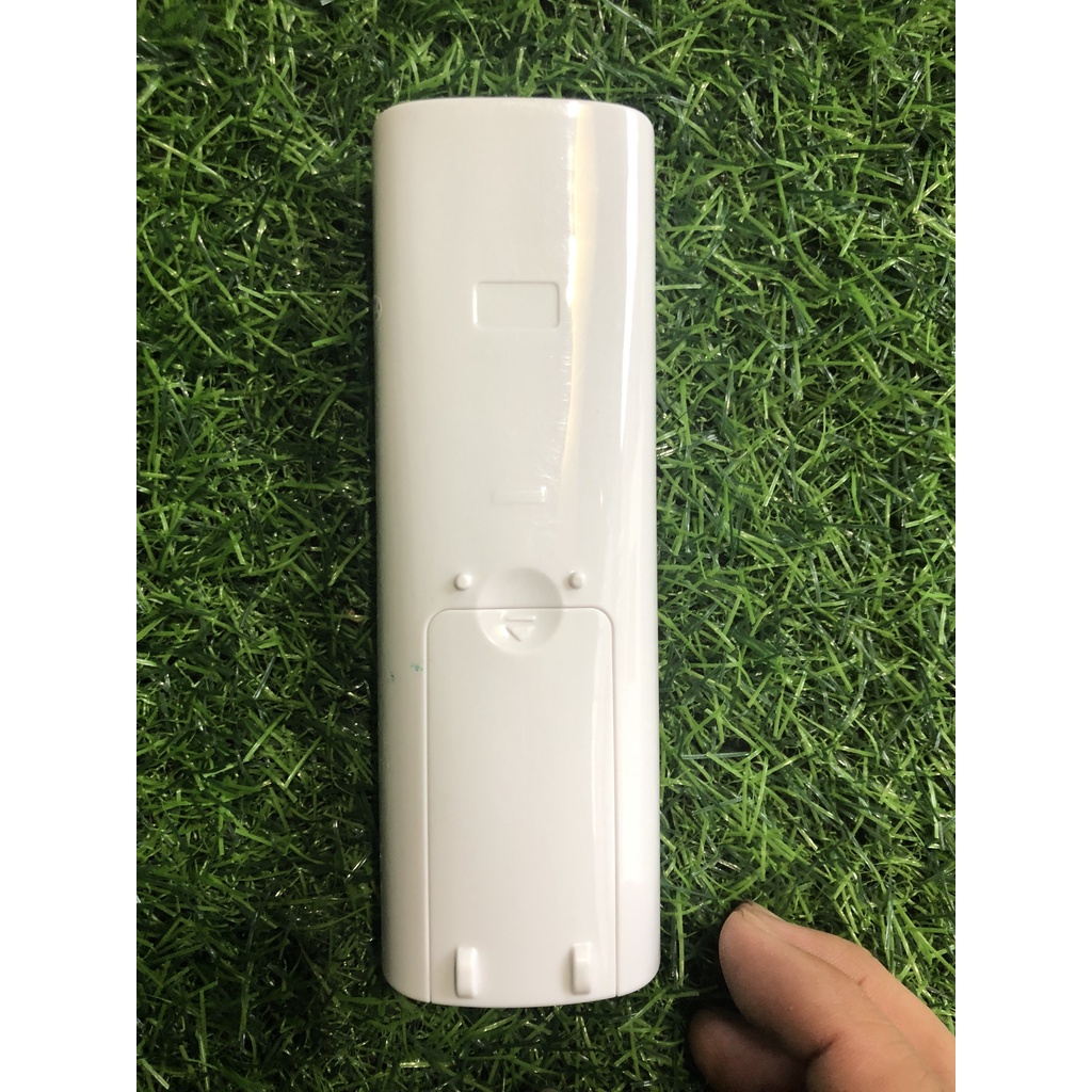 Điều khiển điều hòa Sumikura có nút Turbo 1 chiều và 2 chiều - Tặng kèm pin - Remote Sumikura