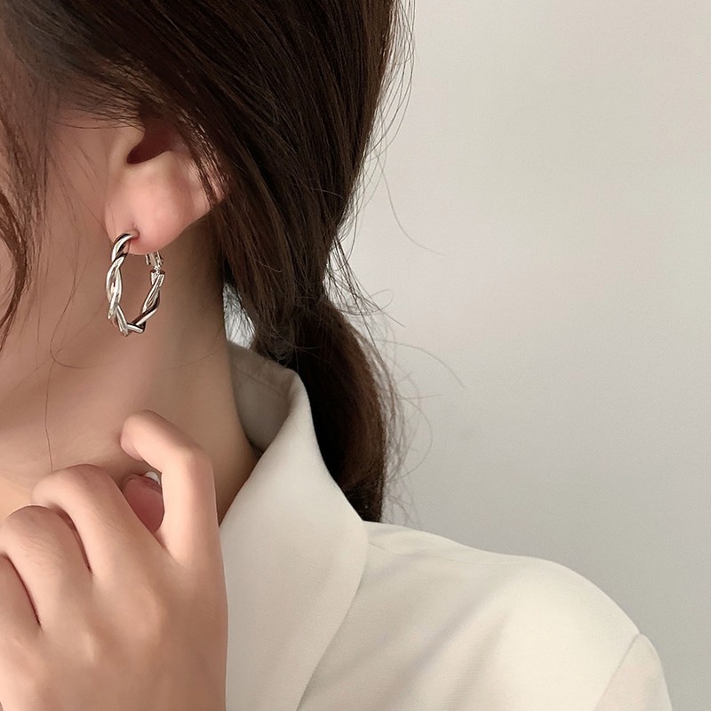 Bông tai kim loại phong cách Hàn Quốc Bông tai hình tròn