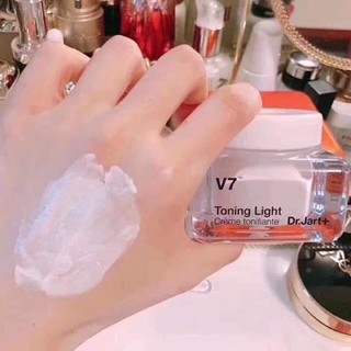 KEM DƯỠNG TRẮNG DA DR.JART+ V7 TONING LIGHT