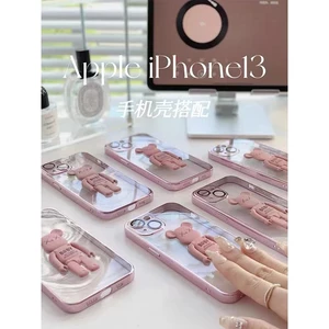 Sang Trọng Bearbrick Giá Đỡ Điện Thoại Di Động camera Bảo Vệ Ống Kính Ốp Lưng Điện Thoại iphone 15 Pro Max 14pro 15plus 3 Pro Max i13 13pro 11ProMax i11 iX Xs XR Xs Max 12Pro 12 Pro Max