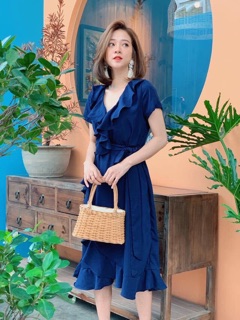 Đầm suông bèo lai kèm dây cột eo