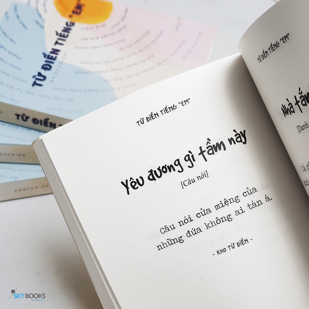 Ảnh Sách Từ Điển Tiếng "Em" 2
