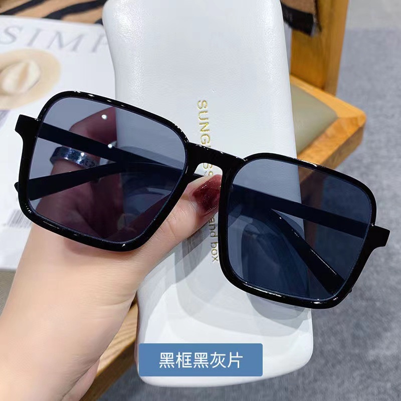 Kính đen, râm, đi biển thời trang chống nắng KI16