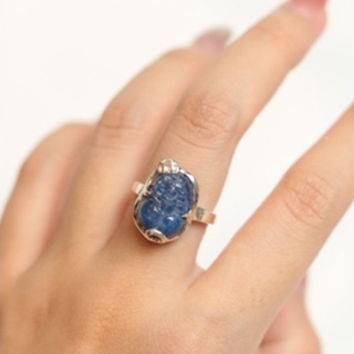 NHẪN TỲ HƯU KYANITE