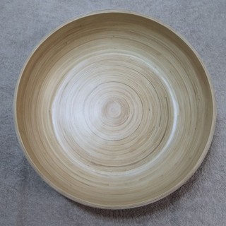 Chậu ngâm chân bằng tre cao cấp hàng xuất khẩu . Kích thước rộng 40cm sâu 15cm. Dung tích 10lit