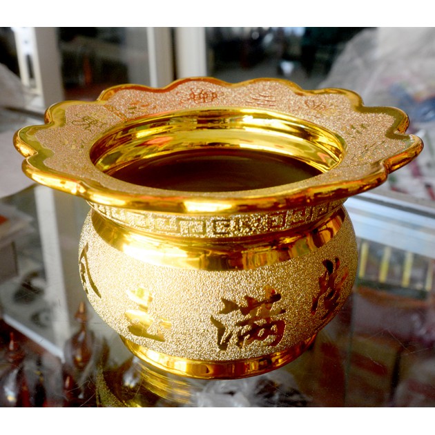 Lư Hương Thờ Cúng - Ý Nghĩa, Các Loại Và Mẫu Văn Khấn Cơ Bản