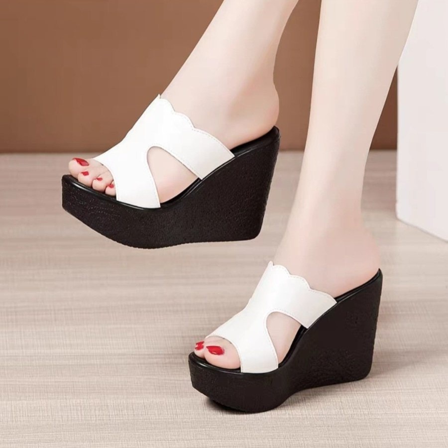 Dép đế xuồng nữ quai lượn sóng cao cấp cực xinh-màu trắng đế cao 9 phân