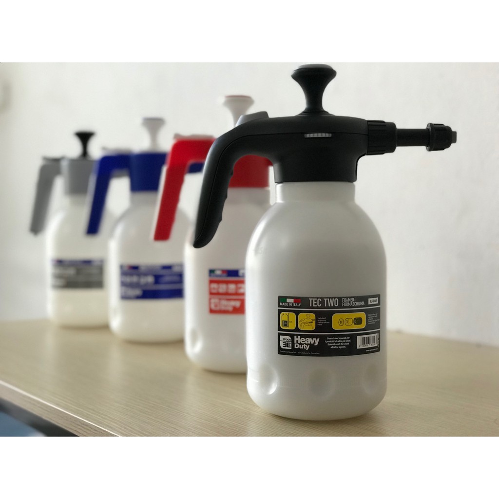 BÌNH PHUN SƯƠNG CẦM TAY CHUYÊN NGHIỆP TẠO ÁP LỰC THƯƠNG HIỆU EPOCA  SẢN XUẤT TẠI ITALY MÃ NBR 2000ml