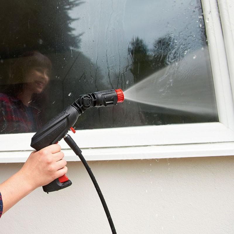 Máy xịt rửa cao áp Bosch Aquatak 100