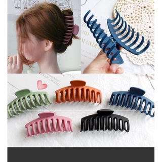 kẹp càng cua sau gáy nhựa đục người lớn