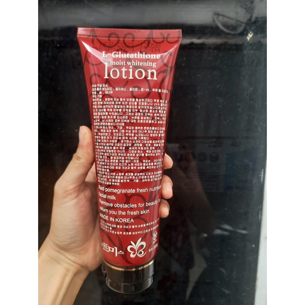 Dưỡng Trắng Da Cao Cấp L-Glutathione Moist Whitening Lotion SPF 50++