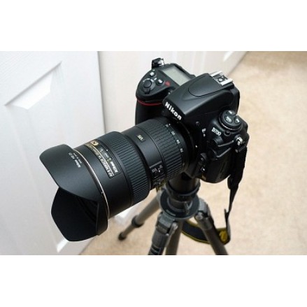 HB-23 Camera Lens Hood for Nikon AF 18-35mm, AF-S 16