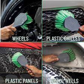 Bàn chải vệ sinh mâm, rửa xe Chemical Guys Wheelie Brush - Hàng chính hãng.