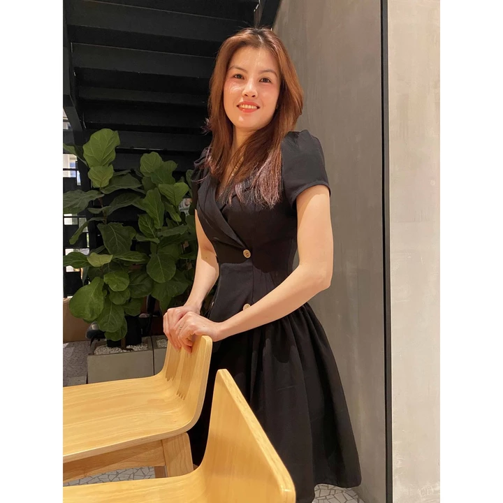 Đầm dự tiệc đen nữ thiết kế dáng xòe tay ngắn cổ vest cao cấp tôn dáng thời trang dự tiệc công sở Lux W Vest đen
