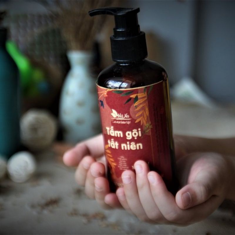 Tắm gội Tất niên 220ml - Tinh dầu Hà Na - Mềm Ẩm Da, khử mùi, xông tắm hiệu quả