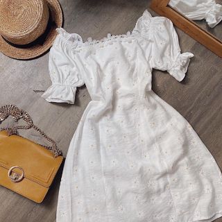 [ BAO ĐẸP NHƯ HÌNH] đầm hoa cúc trắng cổ vuông tay phồng ⚡VIDEO THẬT ⚡HÀNG SẴN DSRT1199