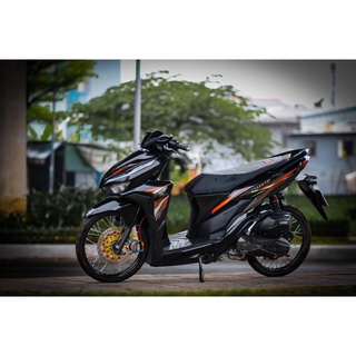 Tem Rời Dán Xe Vario 150 2018 Mẫu Chỉ Cam Trắng Đen Mẫu Mới Cực Độc, Hàng 3 Lớp Chất Lượng Cao .Team Decal
