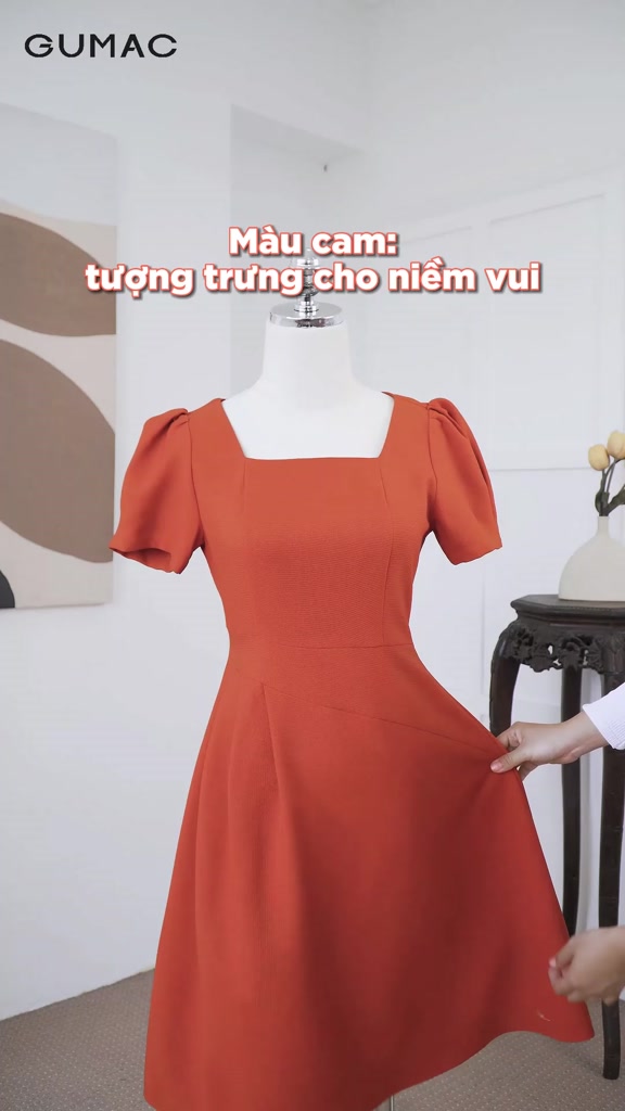 [BST MỚI RA MẮT] Đầm công sở nữ cổ U xếp eo thời trang GUMAC dáng ôm DD04038