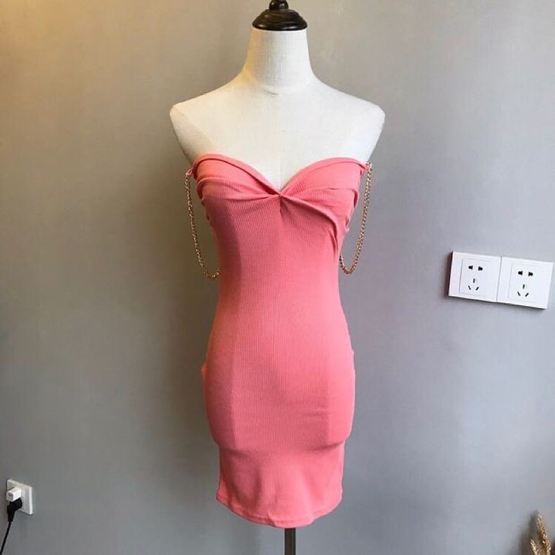 ĐẦM BODY XOẮN NGỰC HAI DÂY XÍCH HOTGIRL THỜI TRANG GIÁ RẺ BAO KHÔNG TRÙNG MẪU( có lót mút ngực)