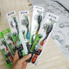( BÁN GIÁ SỈ ) Bàn chải đánh răng bossi - 1 CHIẾC