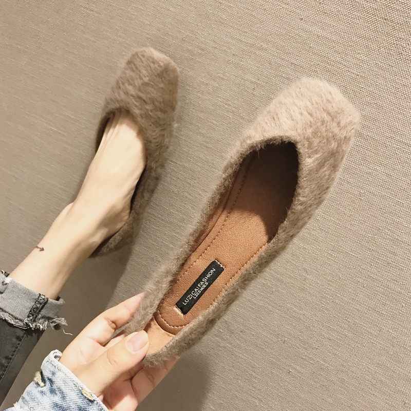 Size Lớn (31-45)✨Thời Trang Đế Bằng Nữ Phiên Bản Hàn Quốc Chồn Len Tất Cả Trận Đấu Đế Mềm Ngón Chân Vuông Giày Lông Nữ Giày Đơn Size Lớn 45 44 43 Công Nhân Văn Phòng Chị Em