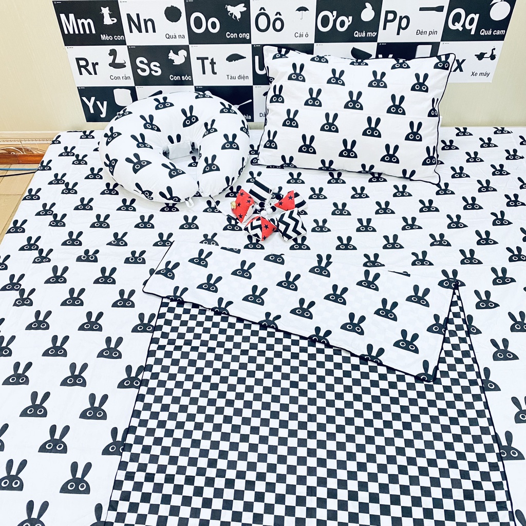 Chăn không gian Kiwi's mom - 2 mặt 100% cotton - phát triển não không gian cho bé
