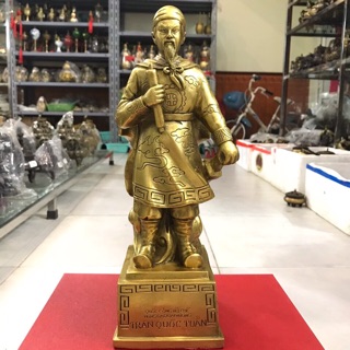 Tượng Trần Quốc Tuấn Hưng Đạo đại vương bằng đồng vật phẩm phong thuỷ quà tặng trưng bày trang trí