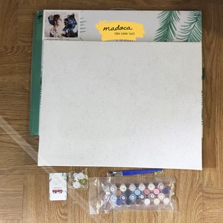 Tranh số hóa tự tô Madoca có khung 40x50cm cô gái và báo đen T2050
