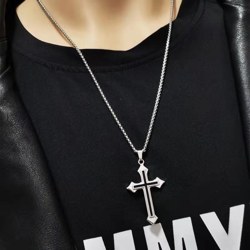 Vòng cổ mặt thánh giá rỗng phong cách gothic cổ điển cho bạn trai