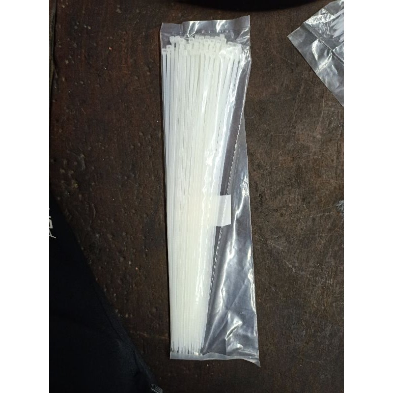 DÂY RÚT NHỰA 3 TẤC (30 CM) - TRẮNG | Shopee Việt Nam