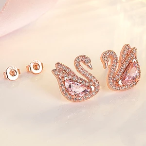 Bông Tai Mạ Vàng Hồng Hình Thiên Nga Ngọt Ngào
