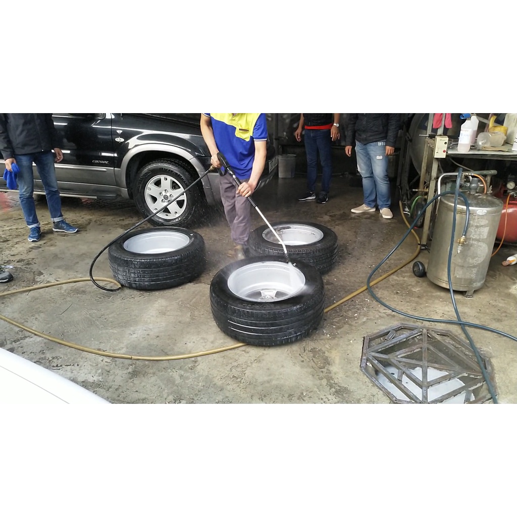 Dung dịch tẩy ố lazăng, ố kính, tẩy mốc sơn đậm đặc, thương hiệu Ekokemika  Perlega 5L