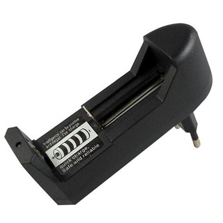 Bộ sạc pin 3.7V 4200mAh Ultrafire 18650 / 17670 / 14500 / 10440 / 16340... Tự ngắt dùng cho đèn pin, quạt sạc, V.v...