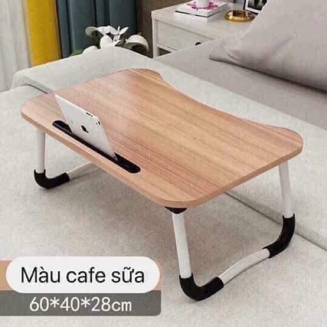 Bàn học có khe cắm ip 100k giảm còn 79k