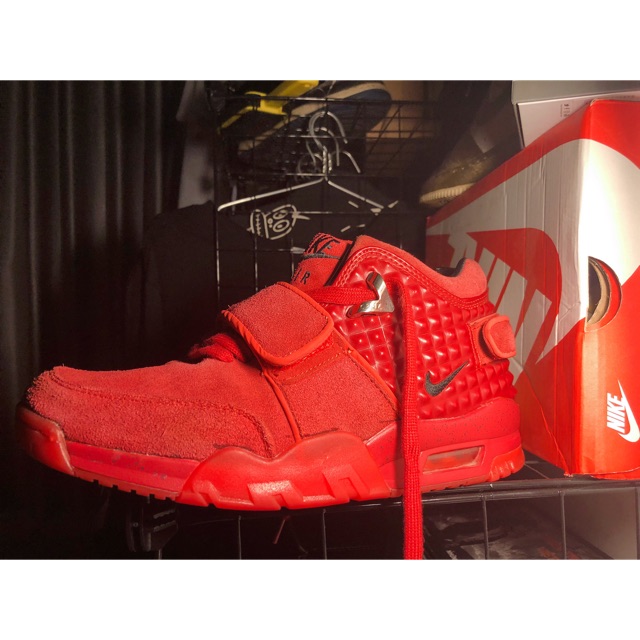 Air cruz hot sale red october