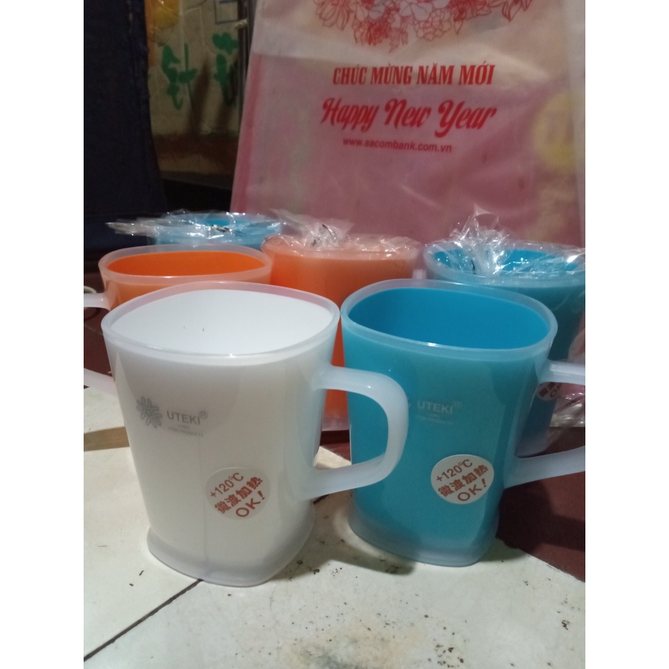Ly nhựa cao cấp chịu nhiệt 120 độ UTEKI, An toàn, không chứa chì, Ly có tay cầm (không nắp)