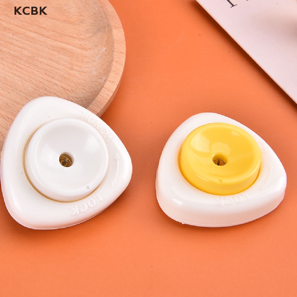 Dụng Cụ Tạo Lỗ Cho Trứng Tiện Lợi