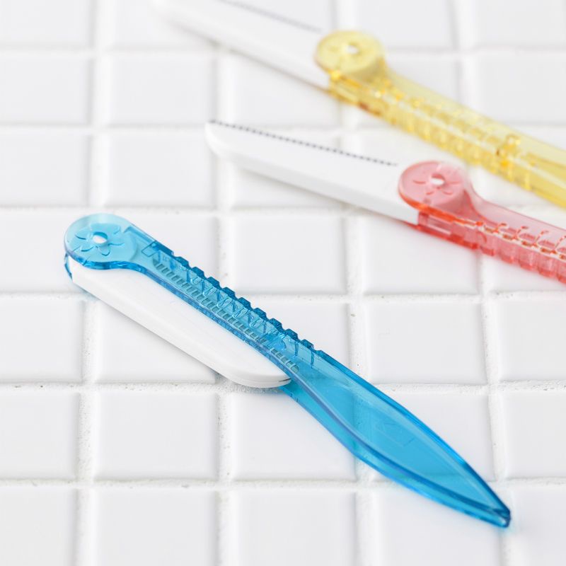 Dao Cạo Lông Mặt Cán Gập Kai Can Compact 12440 CS-3P (Set 3 cây)