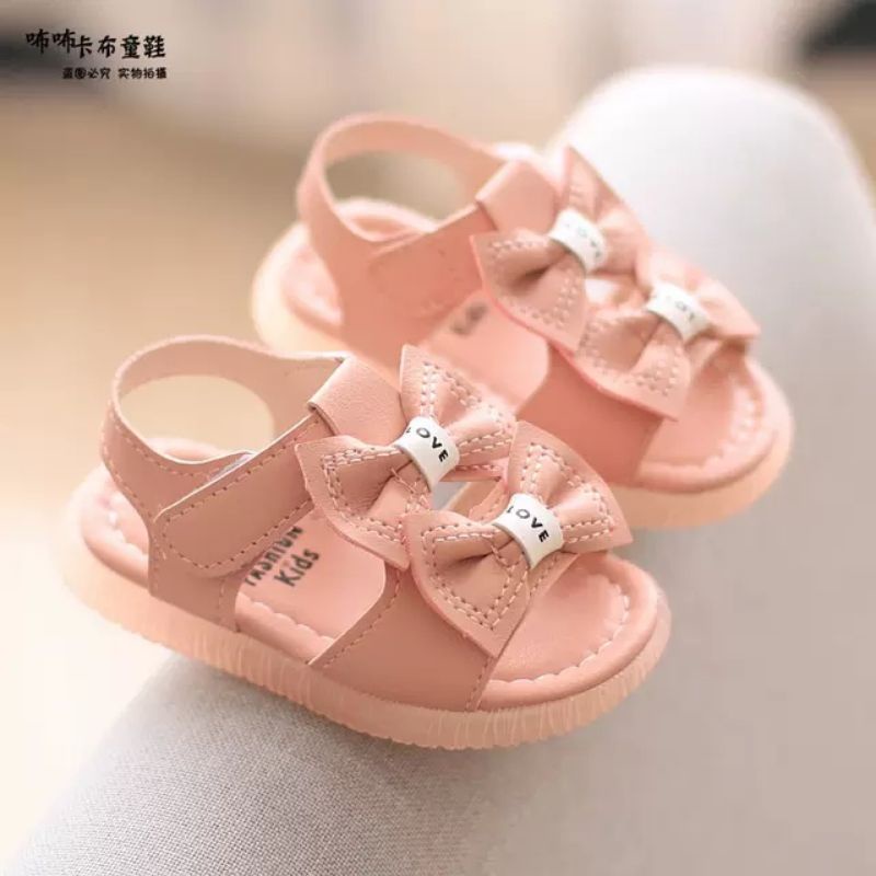 Dép tập đi họa tiết nơ dễ thương, chống trượt cho bé gái mã B01
