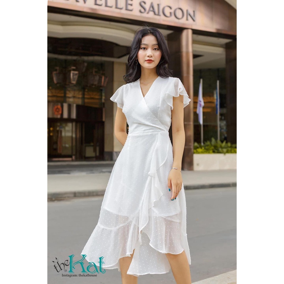 Đầm Hoa Nhí Cổ Chéo V Vạt Bèo The Kat House, thanh lịch, tinh tế, mặc đi làm đi chơi đều đẹp