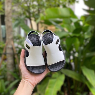 Form nhỏ Sandal Hở Mũi Da Trơn Đế Siêu Mềm Phong Cách Hàn Quốc Cho Bé Trai K152