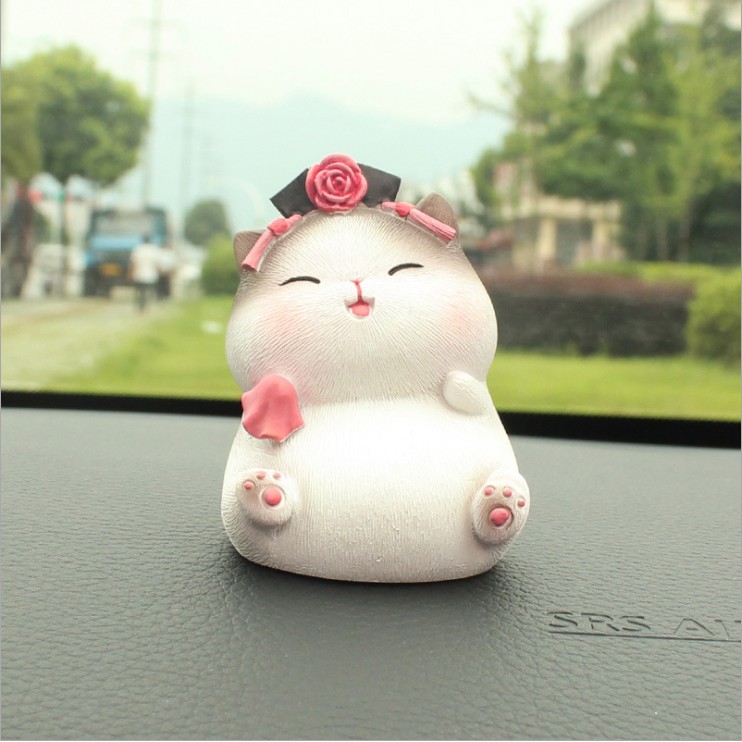 decor mèo hoàng cung trang trí taplo ô tô, phụ kiện xe hơi sáng tạo, hoặc để bàn làm việc có tặng kèm sáp thơm