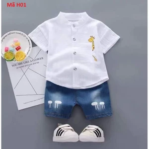 Bộ hươu cao cổ-quần jean màu trắng Hàn Quốc cho bé cực đẹp