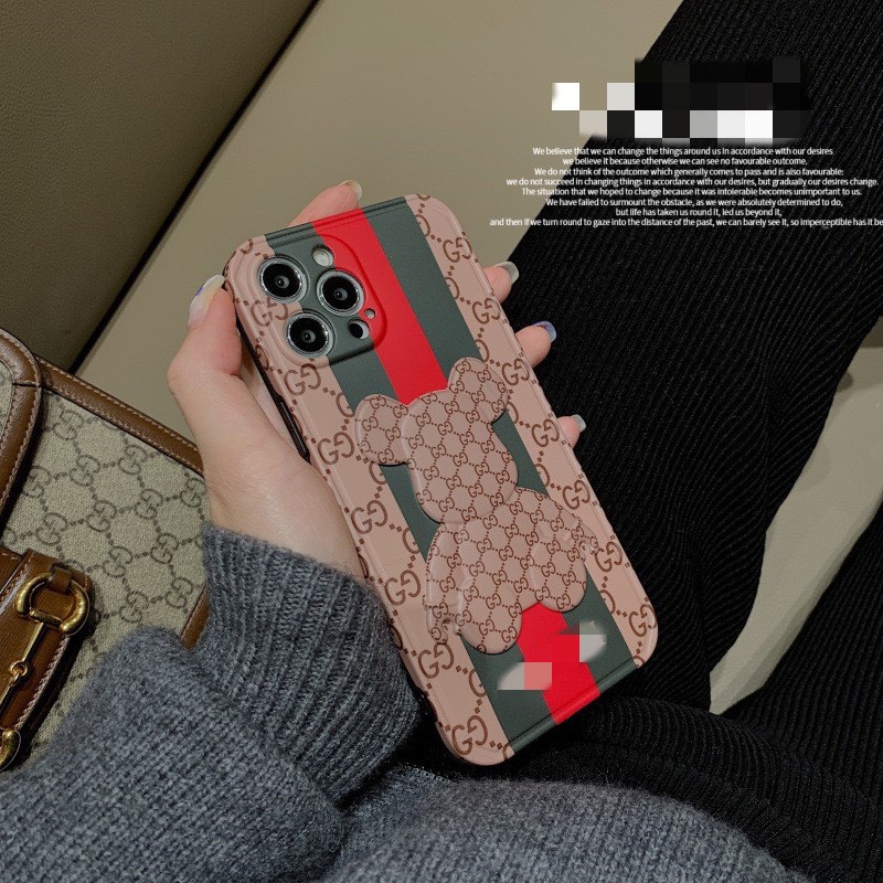 Ốp iphone gấu bearbrick nổi hình siêu phẩm