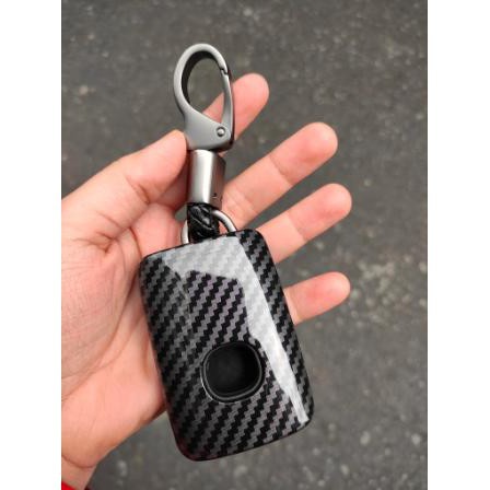 Ốp chìa khóa ô tô Mazda 3 2020, vân carbon cao cấp