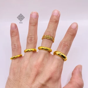Nhẫn tròn trơn chất liệu bằng titan, Nhẫn unisex cho nam và nữ đầy đủ size và ký hiệu có hộp, trangsucmoiluatuoi.RIN
