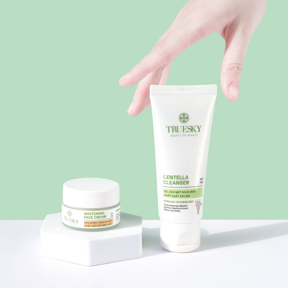 Ảnh Bộ sản phẩm làm trắng và ngăn ngừa mụn Truesky gồm 1 kem dưỡng trắng da mặt 20g + 1 gel rửa mặt ngừa mụn 50g 1