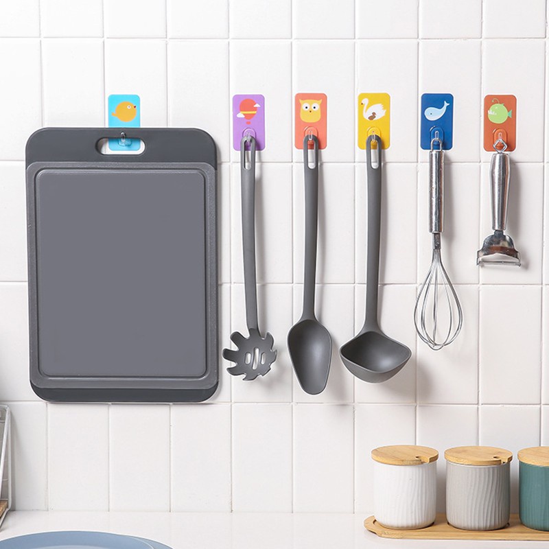 Móc treo đồ dán tường chắc chắn với nhiều màu sắc